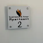 アパート Business & Fitter *