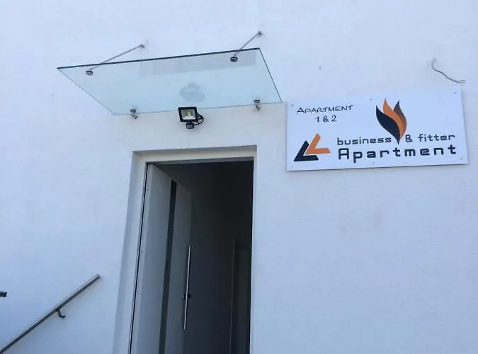 Business & Fitter Apartman *