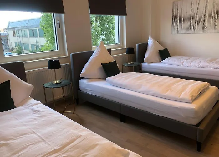 Business & Fitter Apartman